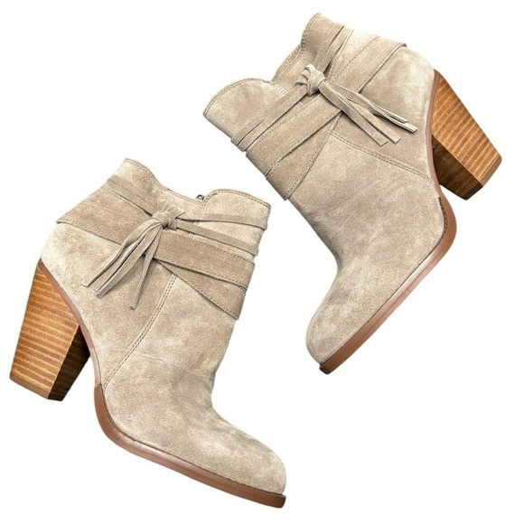 NEW Sole Society Rumi Tassel Heel Booties size 8 - Picture 2 of 8